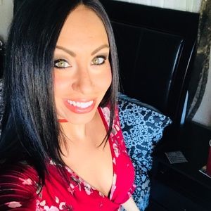 Meet your Posher, Benita